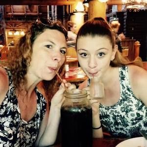 Meet your Posher, Danielle